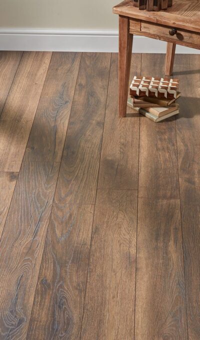 Residence Narrow - Dark Peterson Oak Laminate Flooring